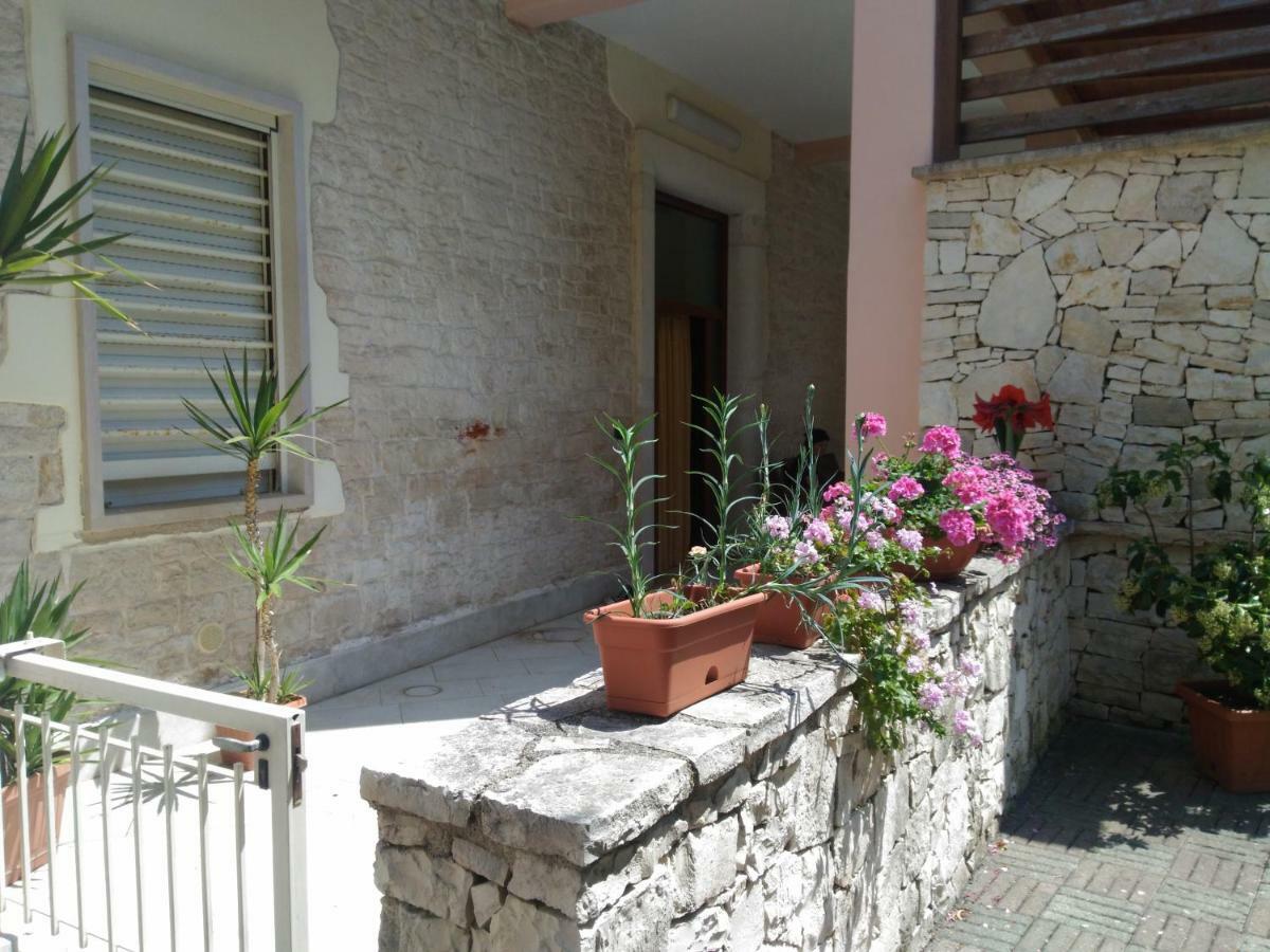 La Pietra Smeraldina Villa Bari Ngoại thất bức ảnh